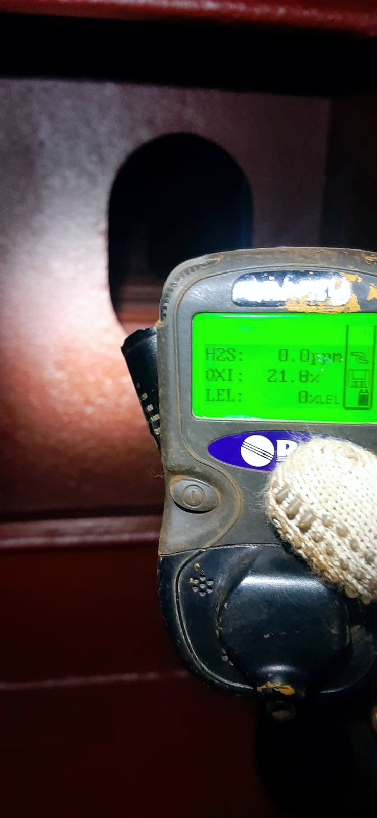 Tarea de desgasificación de buque o espacio confinado