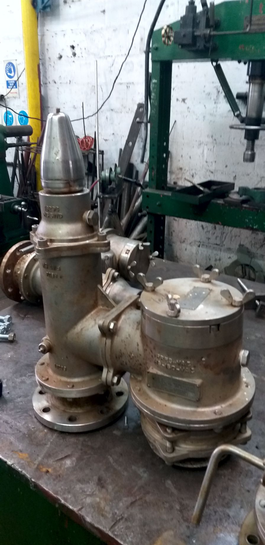 Reparación de tuberías a bordo