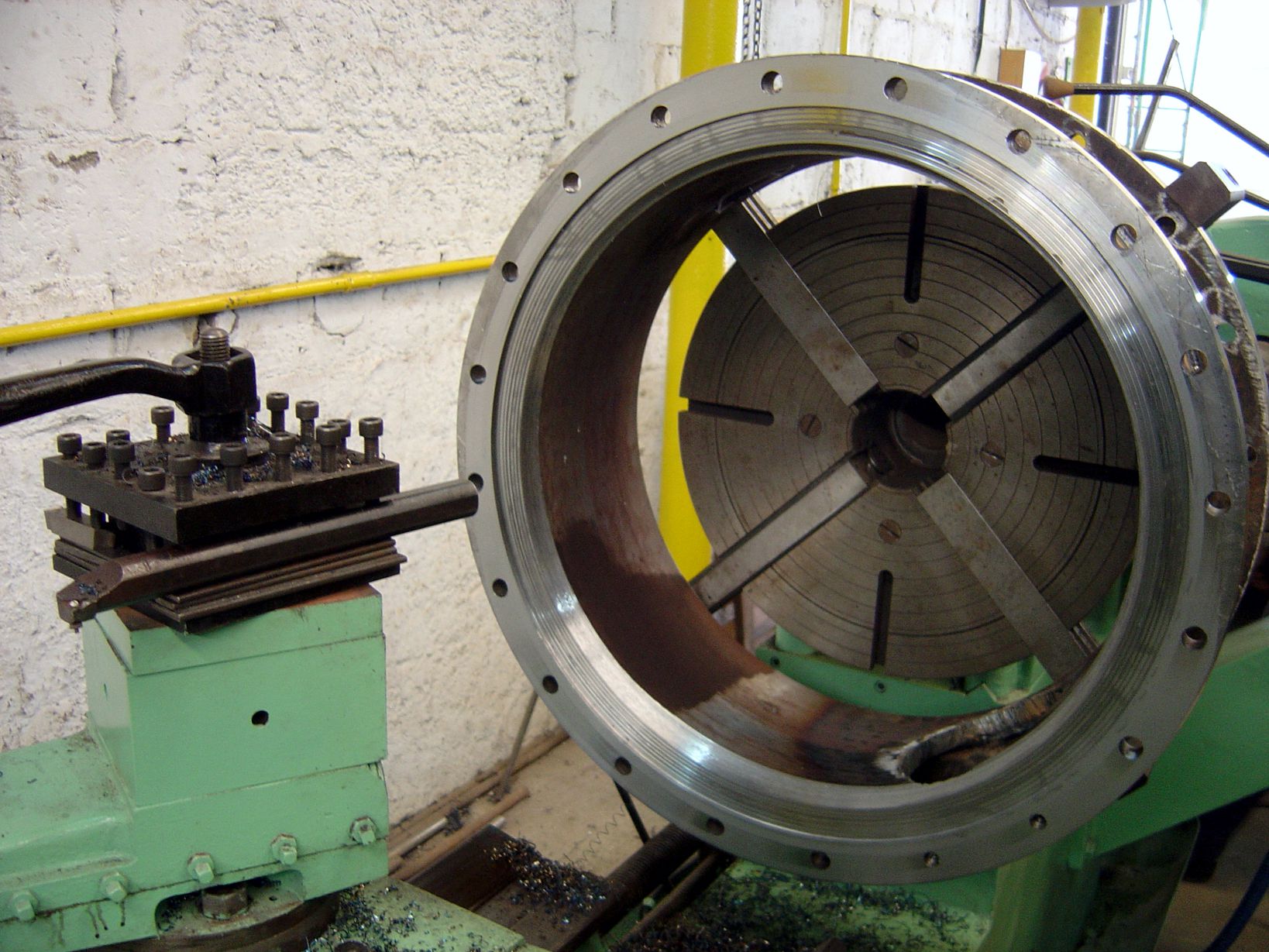 Torno industrial de gran volteo